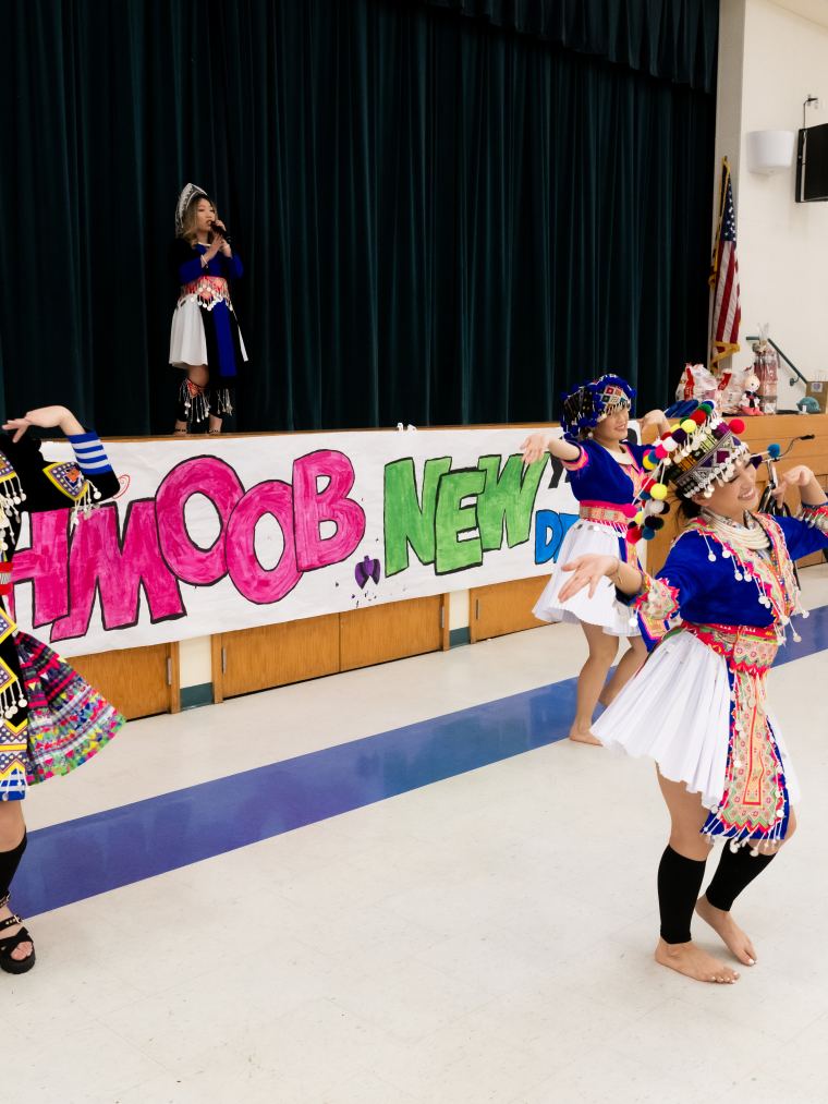Hmong dance